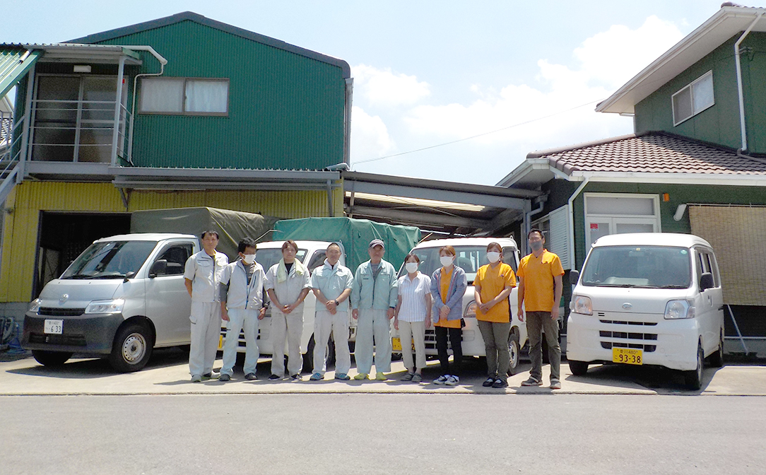 オノケン工房従業員集合写真